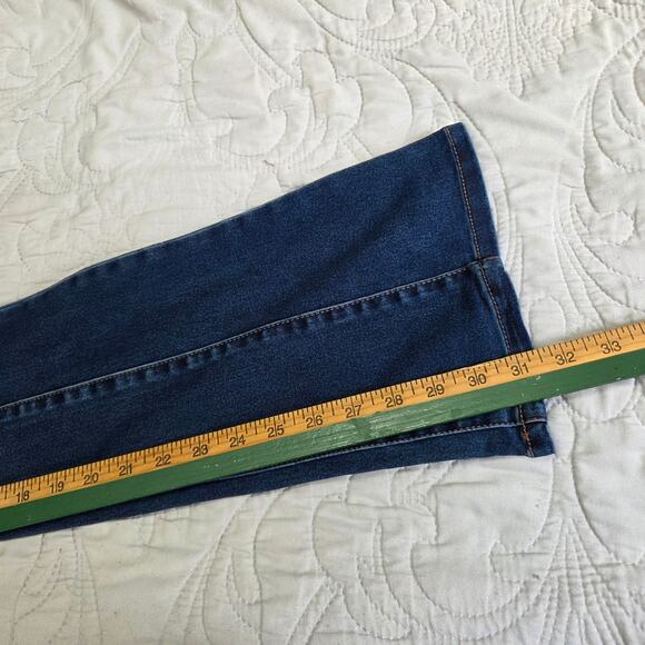 No Boundaries High Waisted Buttonless Flare Jeans Woman's Size 7-9 - Picture 4 of 5